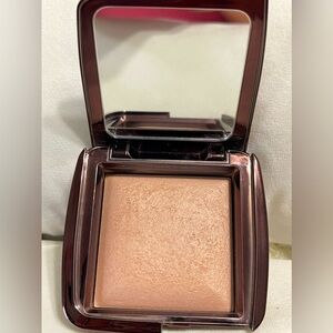 Hourglass Ambient Lighting Powder - Shade Dim Light